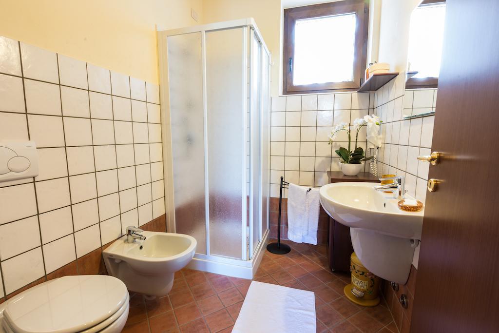 Agriturismo Alla Poncia Gravedona Ruang foto
