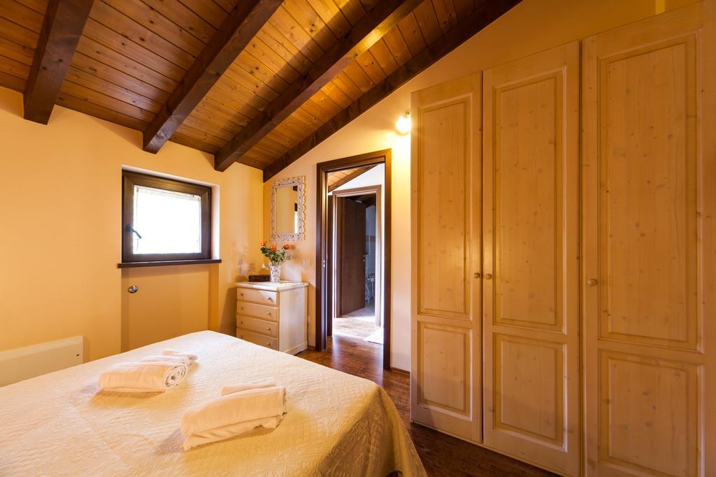 Agriturismo Alla Poncia Gravedona Bagian luar foto